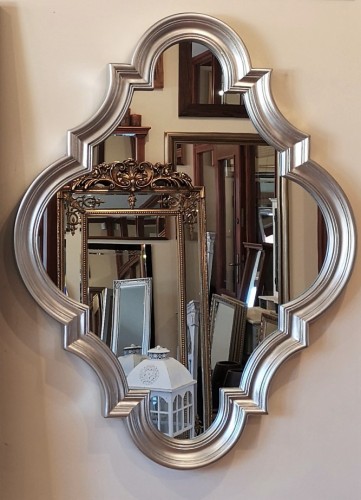 Lustro stylowe w drewnianej ramie srebrne 82x102