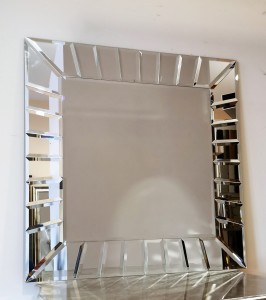 Zjawiskowe kwadratowe lustro lustrzanej ramie 80x80