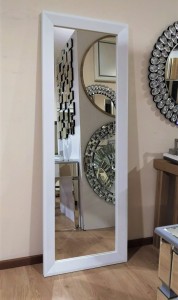 Lustro w skośnej ramie dębowej białe 70x180