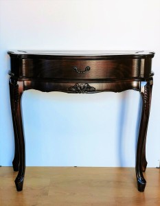 Ozdobna konsola z szufladą