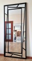 Designerskie lustro w czarnej geometrycznej ramie 80x180