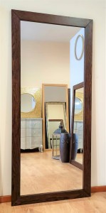 Okazałe lustro do przedpokoju z ramą drewnianą dębową 80x180  kolor ramy ciemny orzech