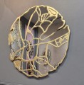 Piękne lustro dekoracyjne w wyszukanej złotej oprawie średnica 120 cm