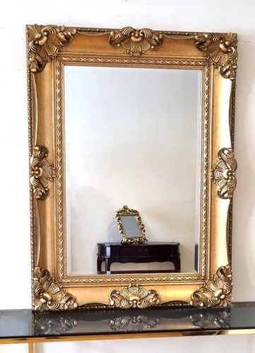 Lustro w pięknej złotej ramie 94x124