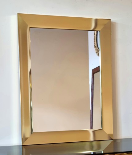 Złote lustro z ramą skośną 65x85