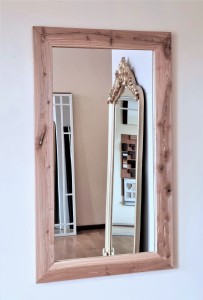 Piękne lustro rustykalne z ramą jesionową 70x120