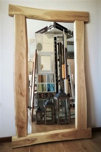 Niezwykłe lustro w oprawie z dębowych desek 100x170