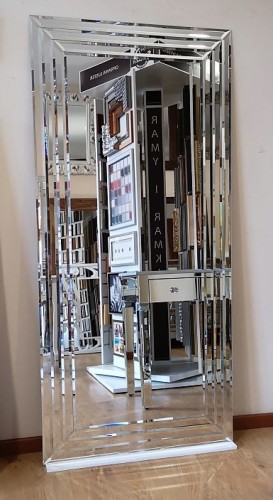 Eleganckie lustro z ramą lustrzaną 80x170