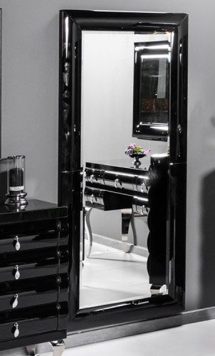 Lustro w ramie z czarnego giętego szkła 80x180