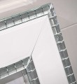Zegar ścienny w ramie z białego szkła i kryształków 50x50