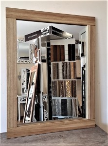 Nowoczesne lustro z ramą dębową modyfikowaną 70x90