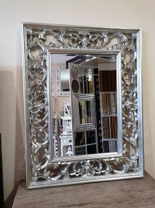 Lustro srebrne ażurowa rama 70x90